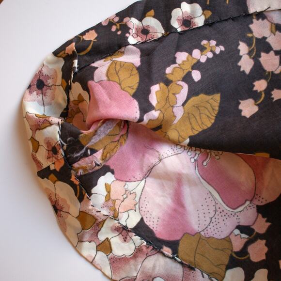 Vintage Pink and White Floral Midi Skirt Size XS - Picture 6 of 6